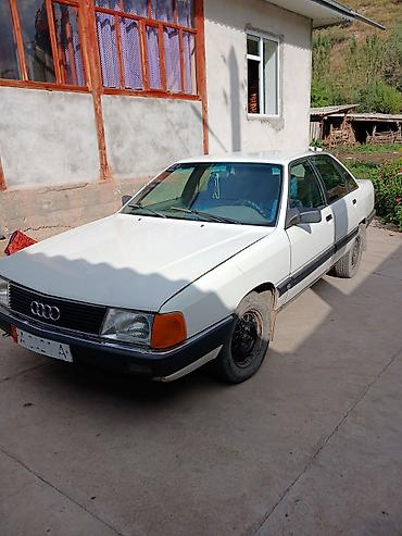 классика мото: Audi 100: 1989 г., 1.8 л, Механика, Бензин, Седан — 3