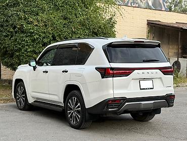 man: Lexus LX: 2023 г., 3.5 л, Автомат, Бензин, Внедорожник — 4