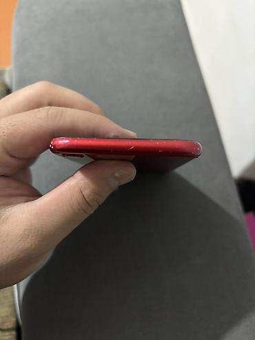 apple монитор: IPhone 8, Б/у, Красный — 6