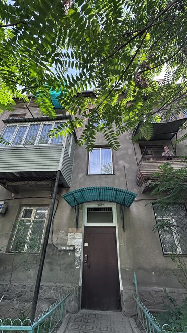 советский скрябина: 2 комнаты, 40 м², Хрущевка, 3 этаж, Старый ремонт