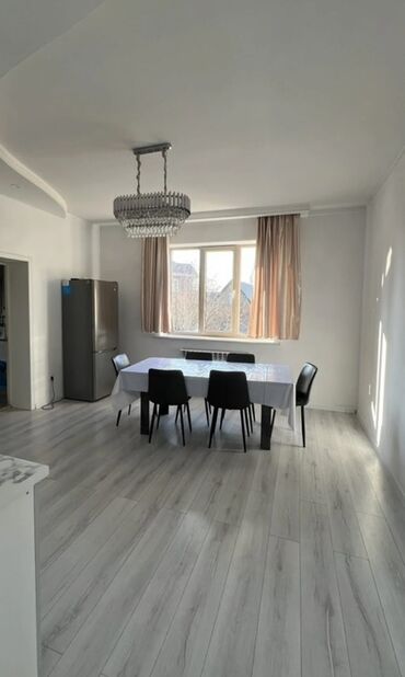 Долгосрочная аренда домов: 200 м², 6 комнат, Бронированные двери — 2