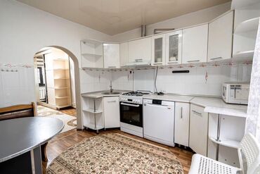 Долгосрочная аренда домов: 100 м², 3 комнаты — 16