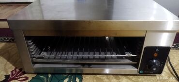 печка для кухни: Продаю саламандер пользовались неделю почти новый