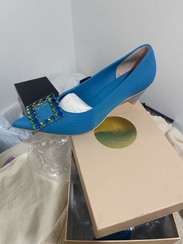 Salonke: Salonke, 36 — 7