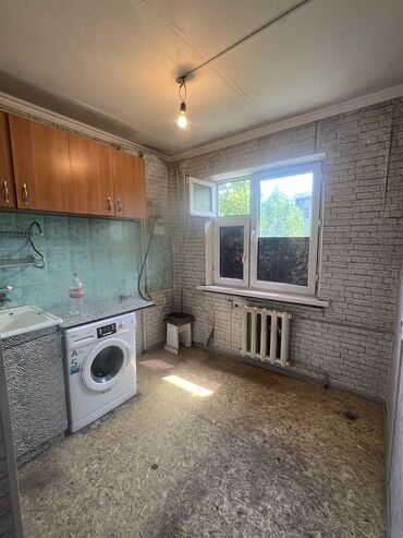 аренда квартир бишкек на долгий срок: 3 комнаты, 58 м², 104 серия, 4 этаж, Старый ремонт