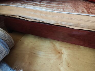 ikinci əl yazı masası: İkinəfərlik çarpayı, Bazasız, Matras ilə, Siyirməsiz
