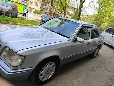 мерс ешка 180: Mercedes-Benz E 230: 1995 г., 2.2 л, Автомат, Бензин, Седан