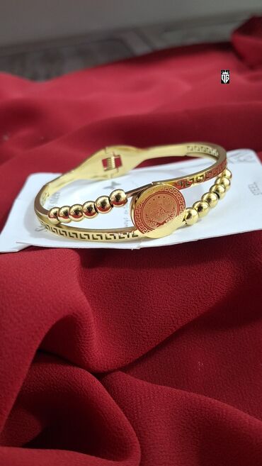 Bilərziklər: Qızılı rəngli, paslanmayan poladdan (STEEL) bəzək bilərziyi. Oval -da lalafo.az — 12 Bilərziklər: Qızılı rəngli, paslanmayan poladdan (STEEL) bəzək bilərziyi. Oval — 12