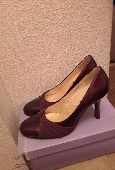 женская обувь 35 размера: Туфли 35