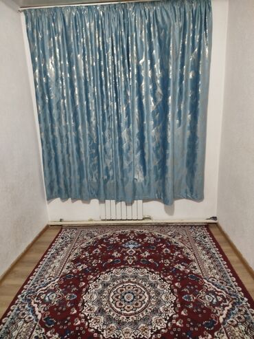 сдаю дом на длительный срок рядом просп жибек жолу бишкек: 6 м², 1 комната, Забор, огорожен