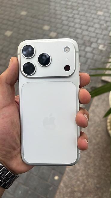 en ucuz macbook pro: IPhone 17 Pro, Ağ, Simsiz şarj — 2