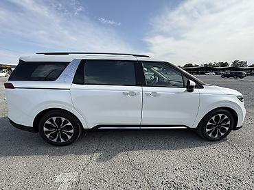 Kia: Kia Carnival: 2021 г. — 8
