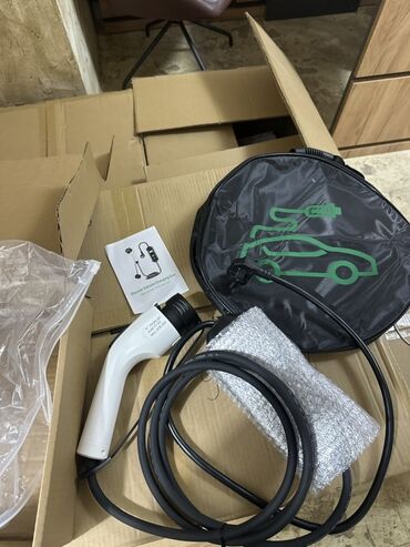 аксессуары для бм60: Məhsul: Portativ EV şarj qurğusu (Type 2, 220V) Təsvir: - Elektrik