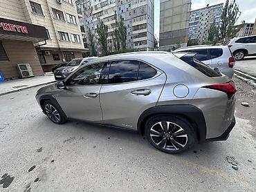 saf: Lexus UX: 2019 г., 2 л, Автомат, Гибрид, Кроссовер — 3
