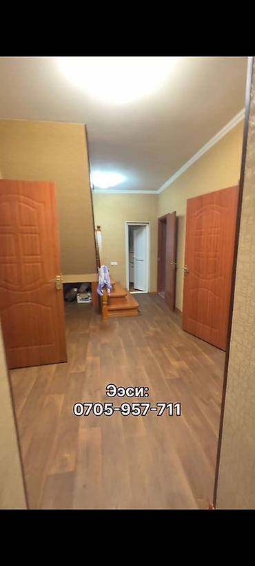 Продажа коттеджей и домов: Просторный двухэтажный дом с отдельным входом и крытым крыльцом — 7