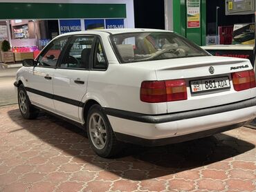 чехол поло: Volkswagen Passat: 1996 г., 2 л, Механика, Бензин, Седан