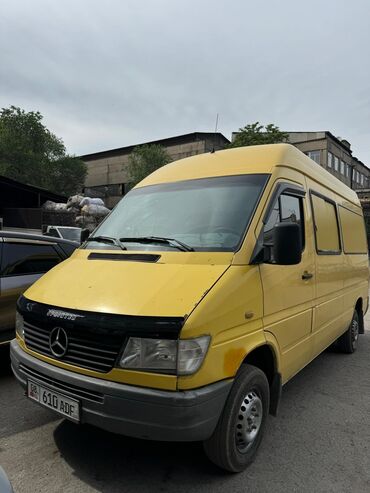 mercedesbenz spri грузовой nter: Легкий грузовик, Mercedes-Benz, Стандарт, 2 т, Б/у
