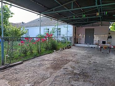 matras qiymeti: Satılır: İmişli şəhəri, P. Həsənov küçəsi. Evin sahəsi 200 kv. m. Ev 3 — 4