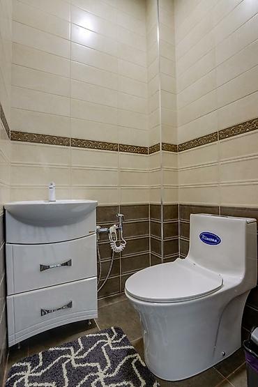 Посуточная аренда квартир: 4 комнаты, Душевая кабина, Постельное белье, Кондиционер — 9