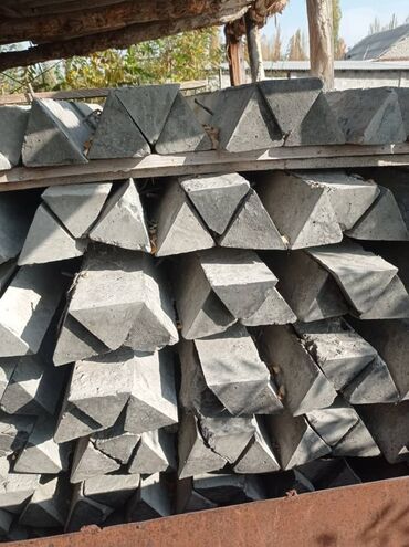 чип для животных: Бетонные столбы 2.10-длина 5штырей В наличии 200 штук номер для