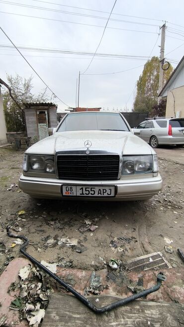 машины мерседес: Mercedes-Benz W124: 1990 г., 2.3 л, Механика, Бензин, Седан