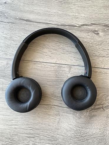 Qulaqcıqlar: Məhsul: Sony simsiz on-ear qulaqlıq Yeni kimidir 1-2 ay islenib — 2