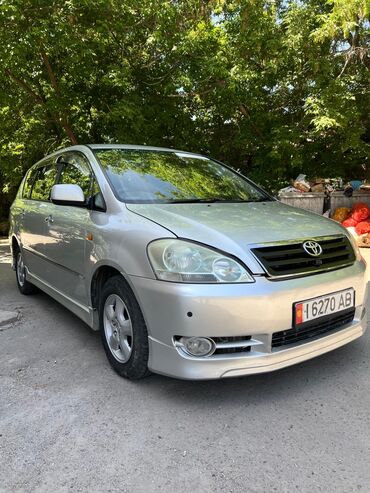 Toyota: Toyota Ipsum: 2004 г., 2.4 л, Автомат, Бензин, Минивэн