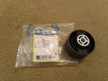 Auto delovi: Maska za Peugeot 307 model od 2001 do 2008god sa tragovima farbanja — 22