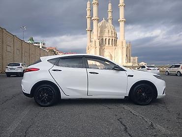 audi a6 2000: Changan Eado: 1.6 l | 2014 il 287500 km Hetçbek — 4