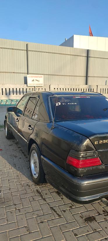 обмен на частный дом: Mercedes-Benz W124: 1990 г., 2.3 л, Механика, Бензин — 1