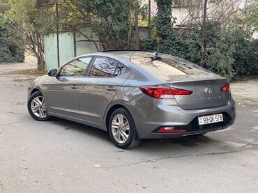 Hyundai: Hyundai Elantra: 2 l | 2019 il Sedan — 7