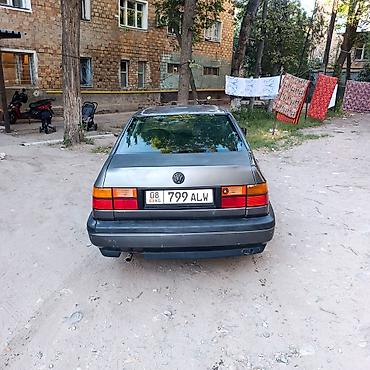 vento: Volkswagen Vento: 1992 г., Механика, Седан — 4