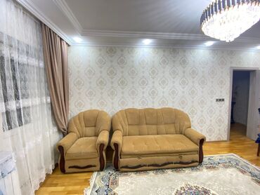Divan və kreslo dəstləri: Di̇van-kravat, Kreslo, Bazasız, Açılan