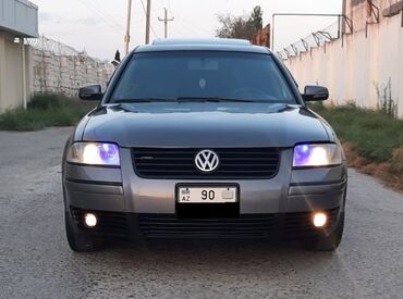 Volkswagen Passat: 1.8 l | 2003 il Sedan