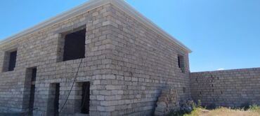 Həyət evləri və villaların satışı: 4 otaqlı, 200 kv. m, Kredit yoxdur, Təmirsiz