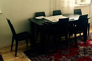 Masa və oturacaq dəstləri: Qonaq otağı üçün, İşlənmiş, Dördbucaq masa, 6 stul — 3