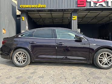 renault: Renault : 2018 г., 1.6 л, Робот, Бензин, Седан — 4