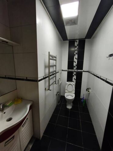 Uzunmüddətli kirayə mənzillər: Nizami Rayonu Neftçilər Metrosu Start İdman Kompleksi 3 otaq. Mərtəbə — 16