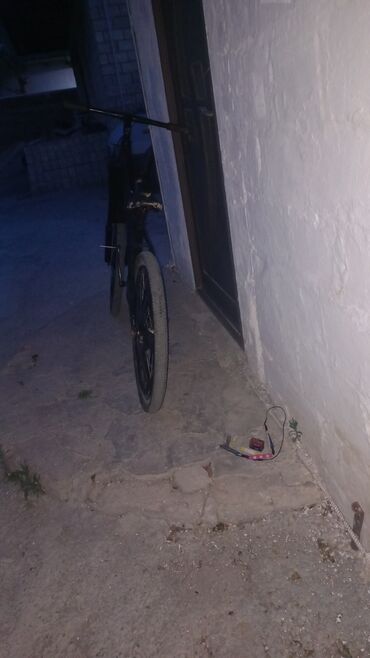 скоростной велосипед: Şəhər velosipedi 20"