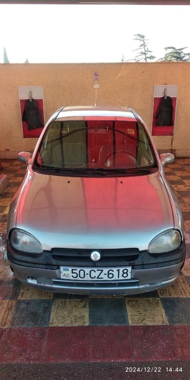 köhnə maşınlar: Opel Vita: 1.6 l | 1997 il 250000 km Hetçbek