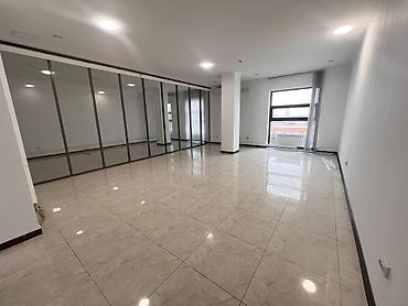 flat kant: Сдаю офисные помещения. 📍 Адрес: г. Бишкек, ул. М — 8
