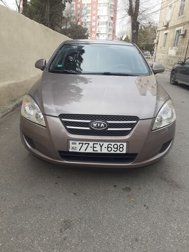 vuruq masinlar satışı: Kia Ceed: 1.4 l | 2009 il Hetçbek