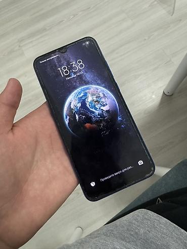 телевизор xiaomi бишкек бу: Смартфон Redmi (синего цвета) - Экран: 6.22" с каплевидным вырезом — 4