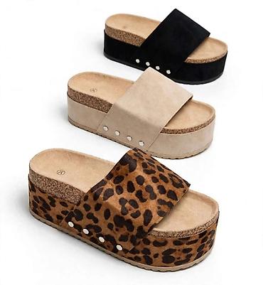 air green: Platform sandale sa punim đonom i širokim gornjim kaišem. - Model — 1