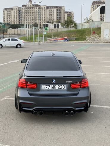 BMW: BMW 3 series: 2 l | 2015 il Sedan — 6