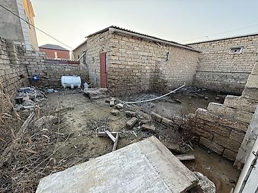 kredıtle evler: 1 otaqlı, 50 kv. m, Kredit var — 3
