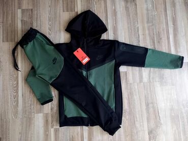 Kompleti: Nike, Komplet: Duks, Pantalone — 10