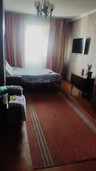 ысык ата суточные квартиры: 3 комнаты, 65 м², 106 серия, 5 этаж, Косметический ремонт