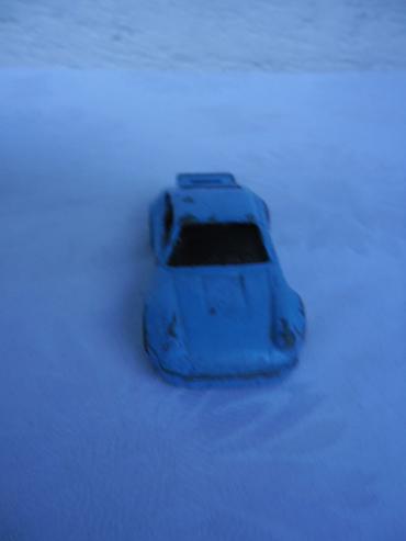 range rover igracka: Siku Porsche 911 oko 1:60,izgreban — 2