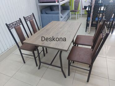 Диваны: Комплект стол и стулья Для кафе, ресторанов, Новый